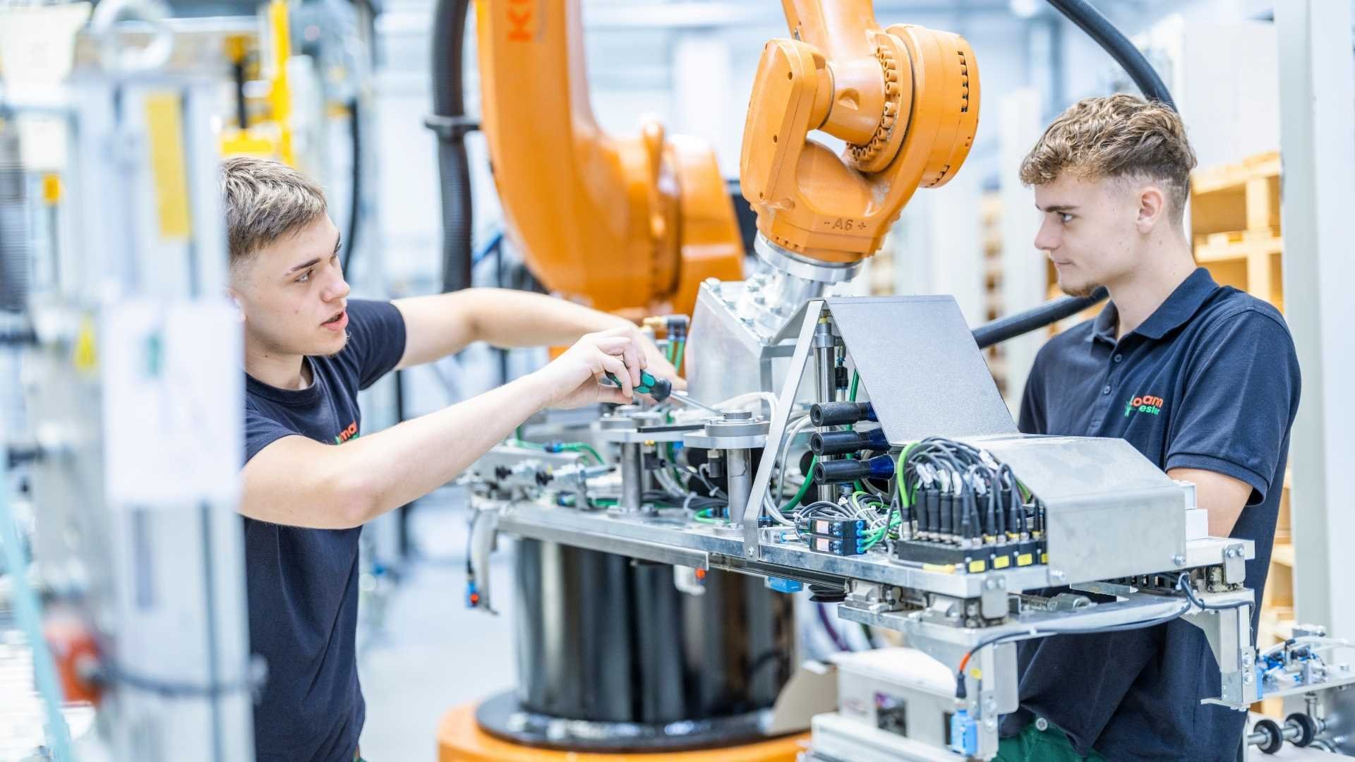 Hygiene-Electronics-Technician-Apprenticeship