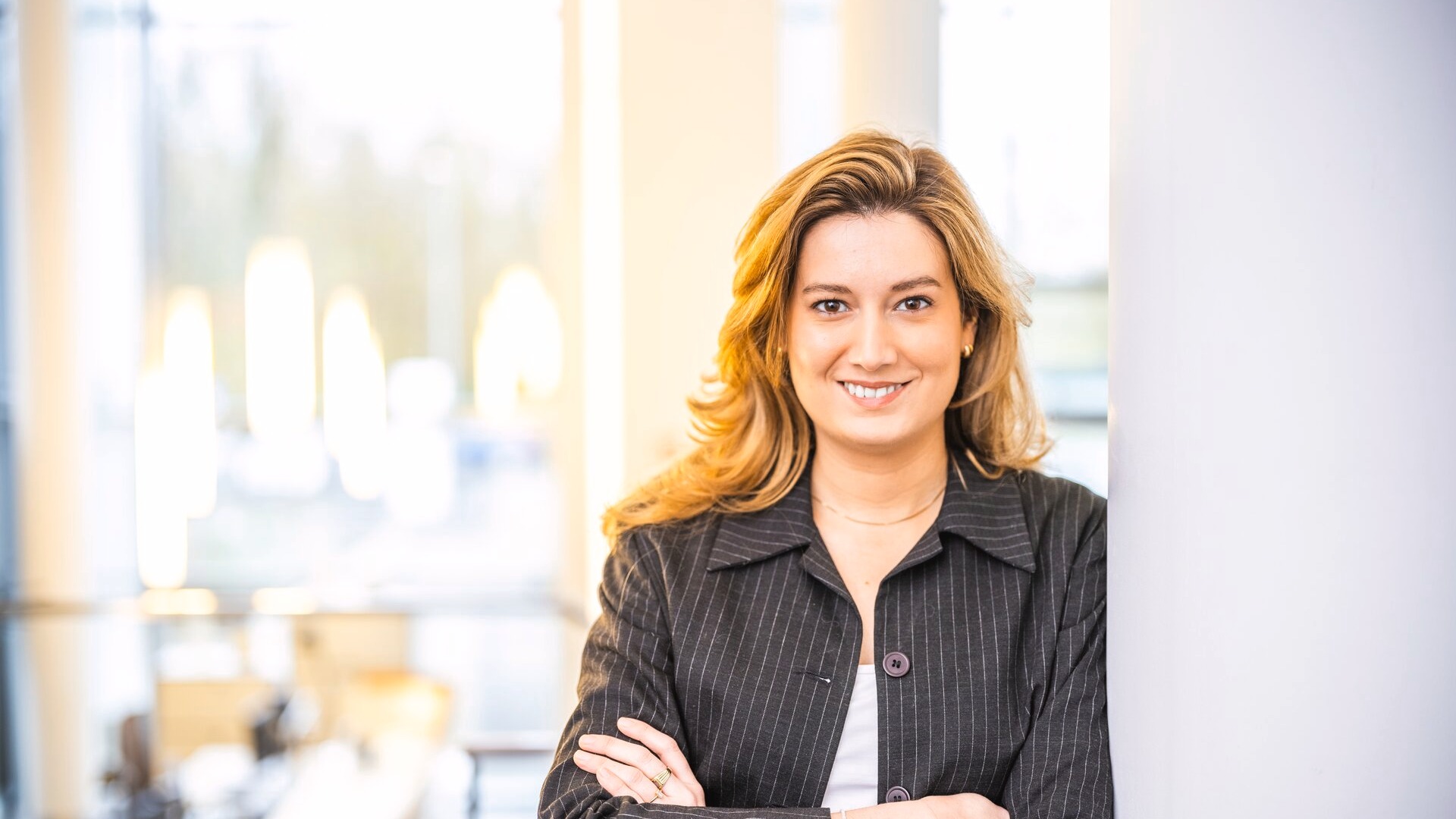 Portrait-Katharina-Candia-crop Portrait-Katharina-Candia-crop